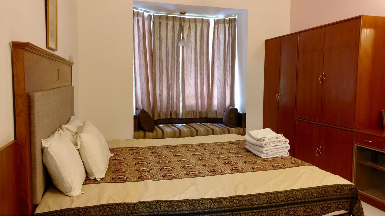 Sai Towers Hotel Puttaparthi Ngoại thất bức ảnh