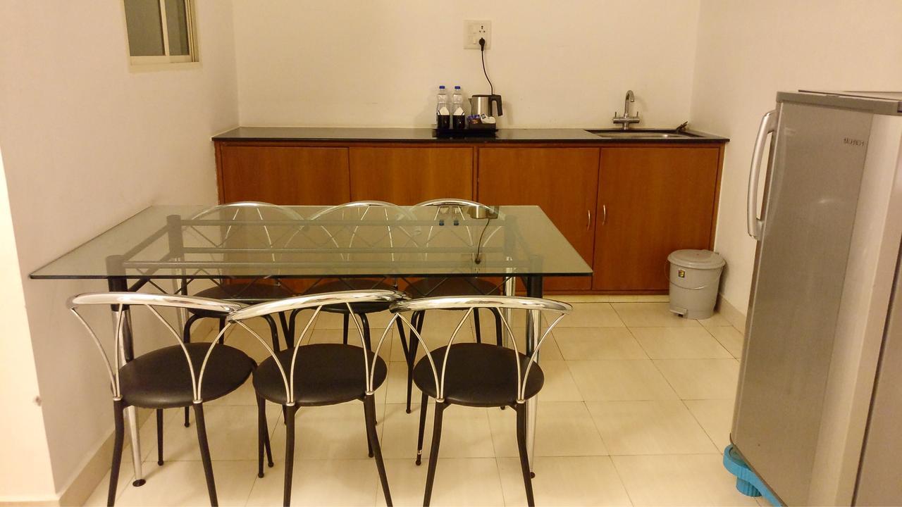 Sai Towers Hotel Puttaparthi Ngoại thất bức ảnh