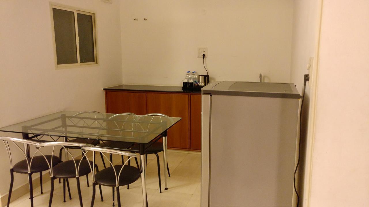 Sai Towers Hotel Puttaparthi Ngoại thất bức ảnh