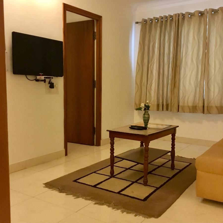 Sai Towers Hotel Puttaparthi Ngoại thất bức ảnh