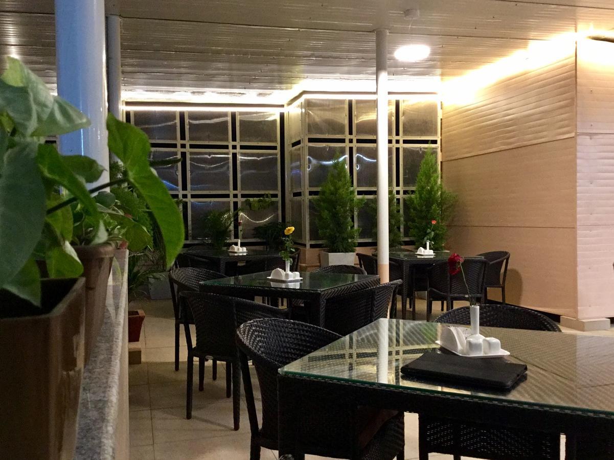 Sai Towers Hotel Puttaparthi Ngoại thất bức ảnh